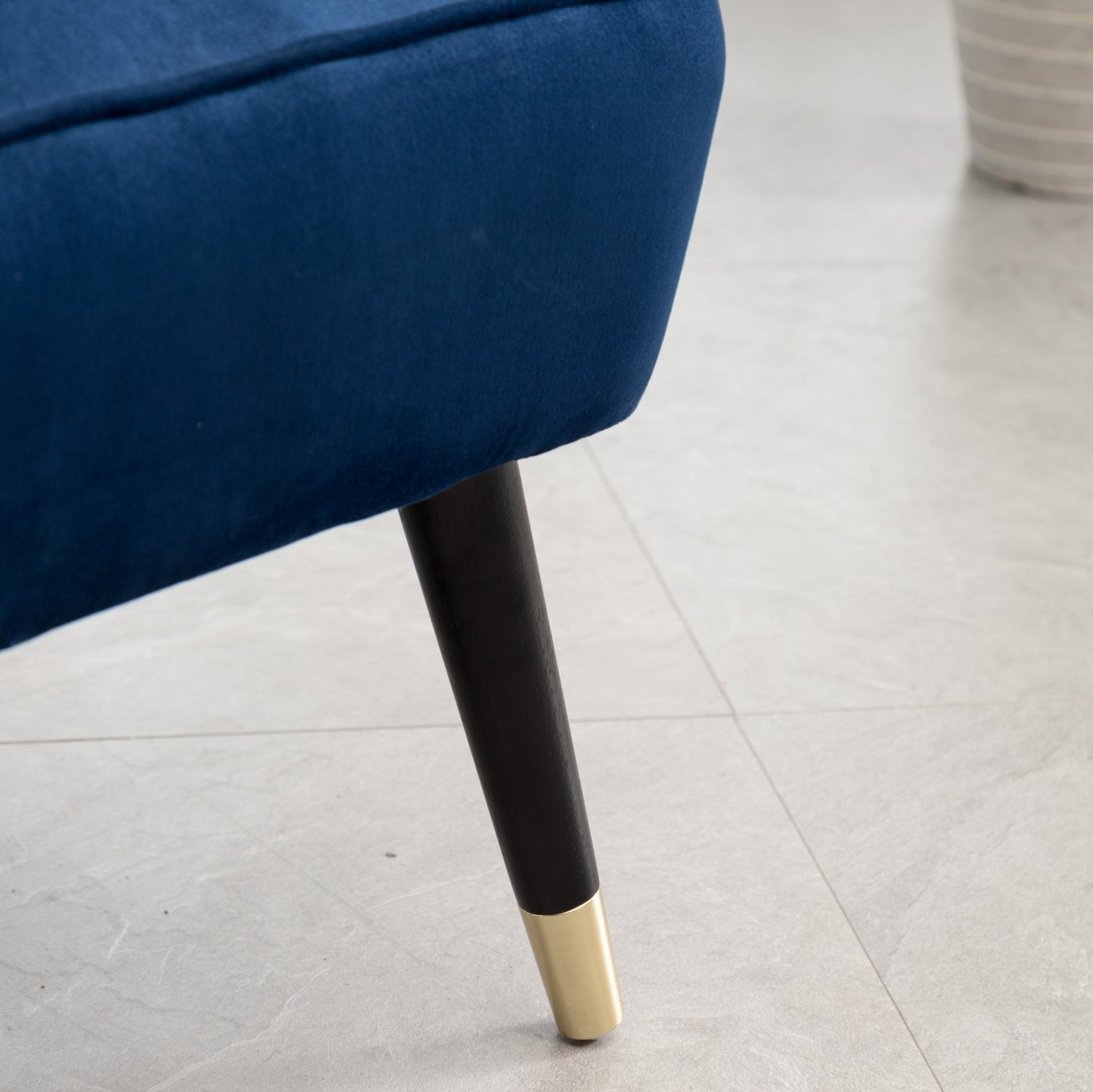 Roundhill Furniture Elon Contemporary Velvet Upholstered Accent Chair, Blue