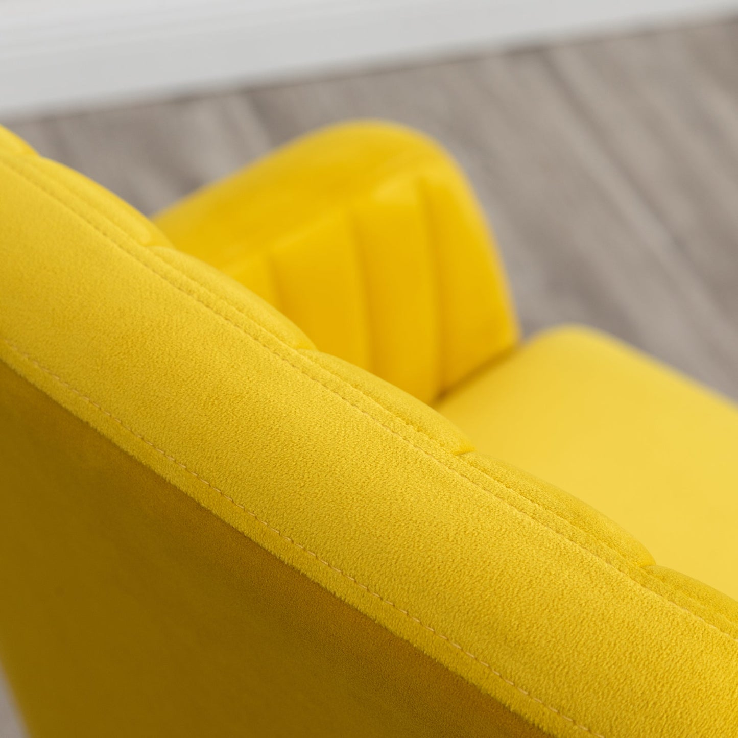 Roundhill Furniture Tuchico Contemporary Velvet Upholstered Accent Chair, Yellow