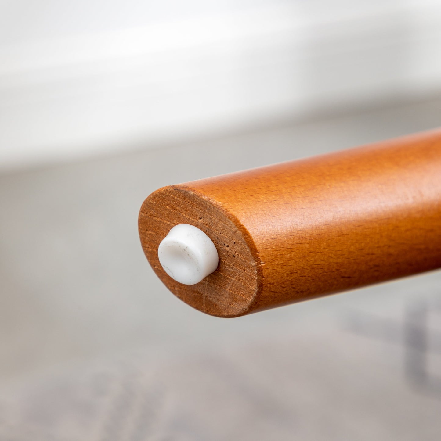 Roundhill Furniture Leiria Contemporary Silky Velvet Tufted Accent Chair with Ottoman, Blue