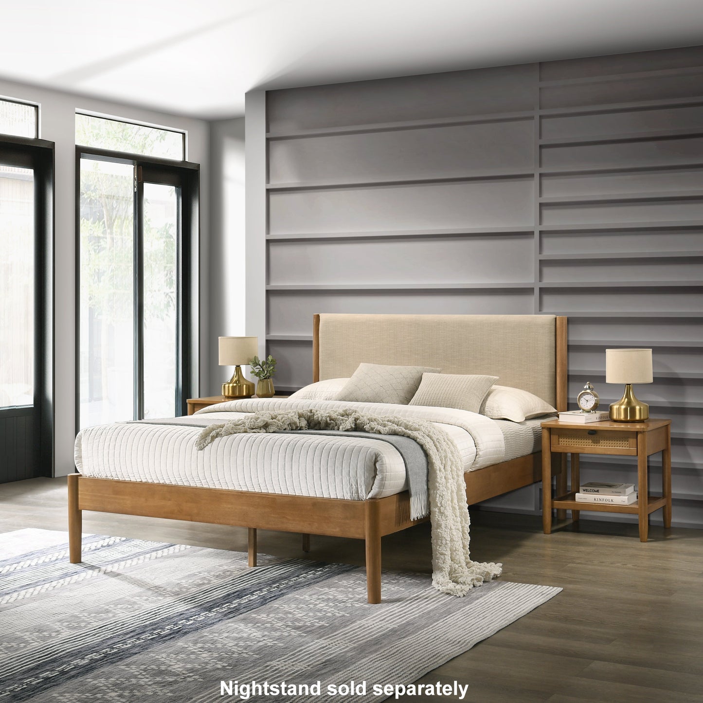 Roundhill Furniture Vichy Rubberwood Platform Bed in Light Walnut