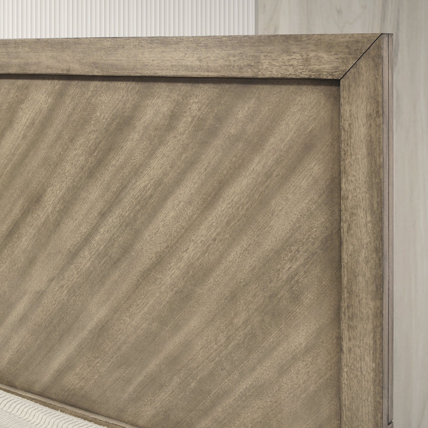 Roundhill Furniture Arena Contemporary Wood Bedroom Collection in Antique Gray