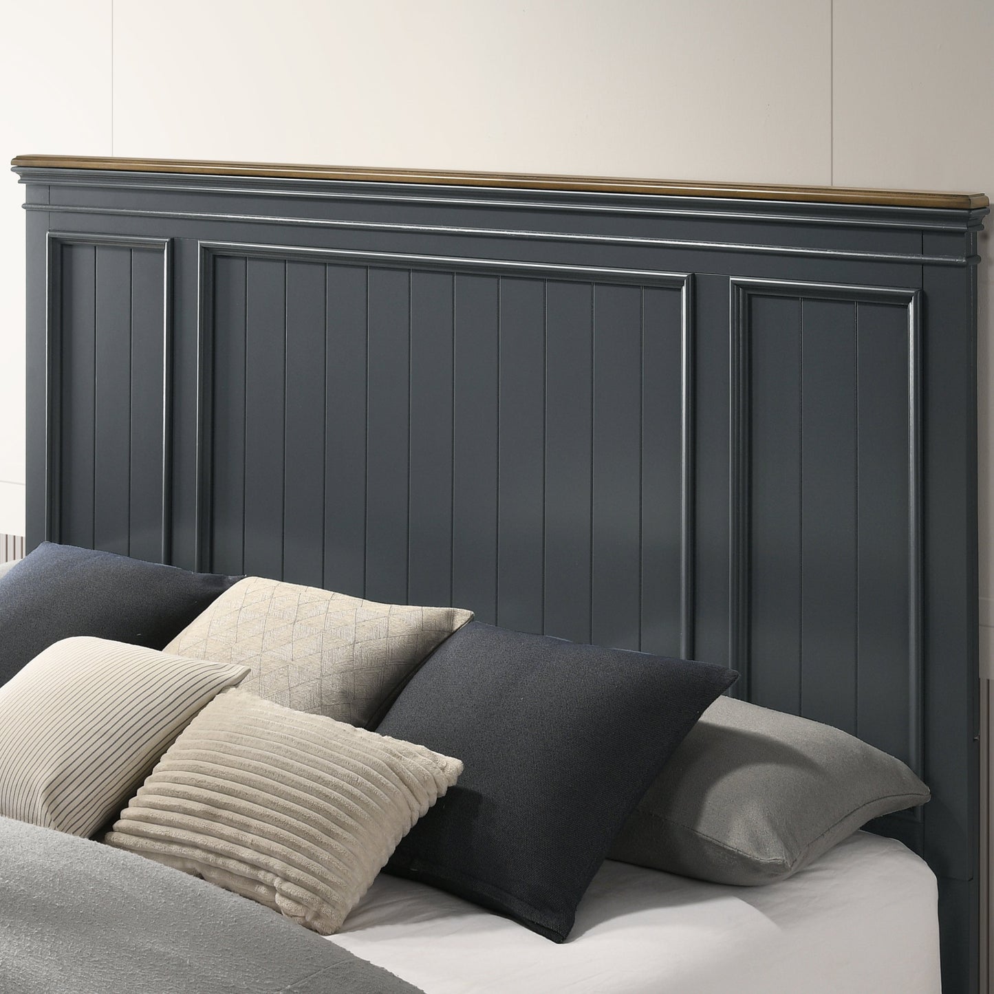 Roundhill Furniture Clelane Wood Bedroom Set with Shiplap Panel Bedroom Collection, Slate Blue