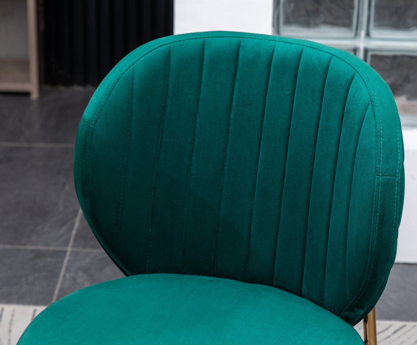 Roundhill Furniture Amoa Contemporary Velvet Upholstery Dining Chair, Green, Set of 2