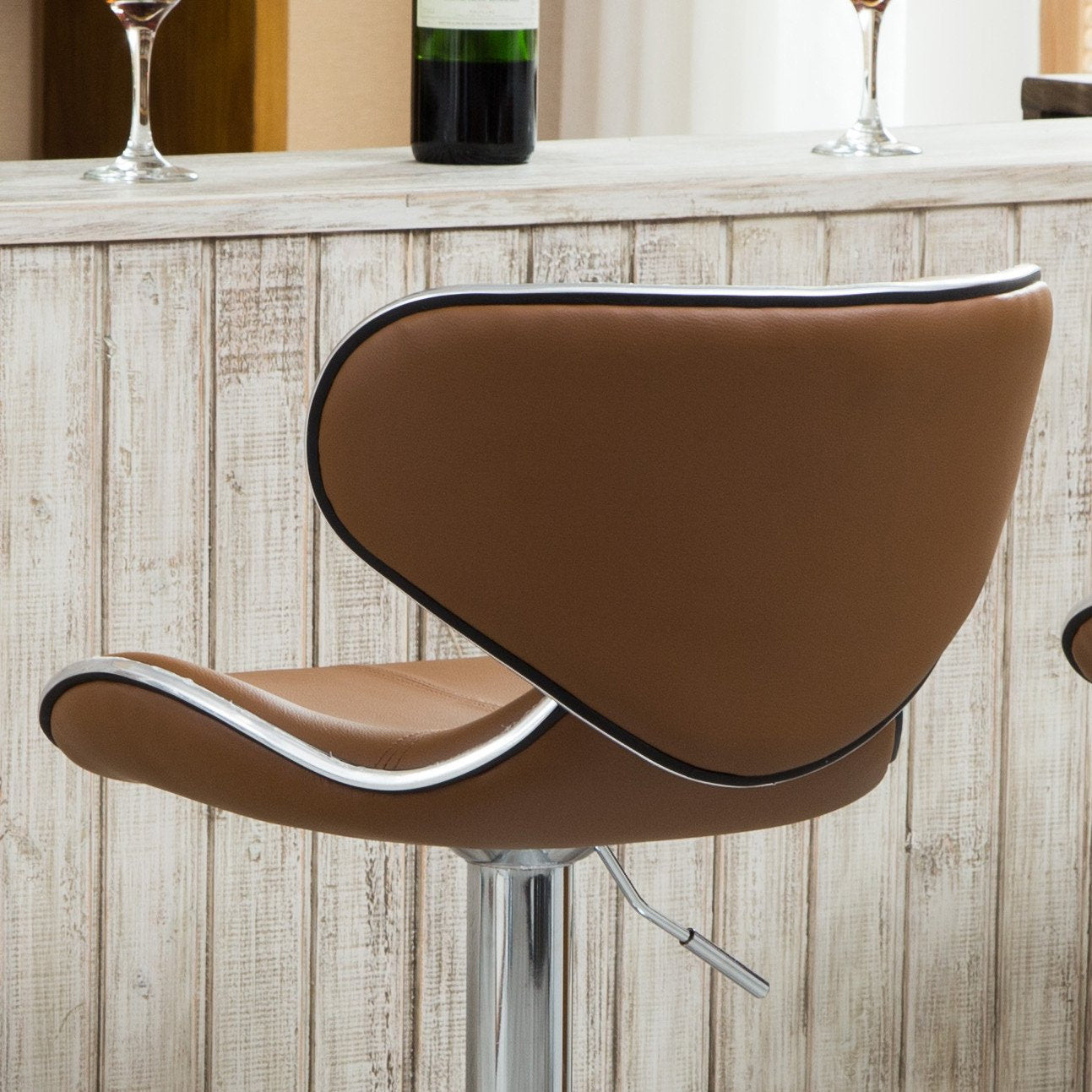 Roundhill Furniture Masaccio Cushioned Leatherette Upholstery Airlift Adjustable Swivel Barstool with Chrome Base, Caramel, Set of 2