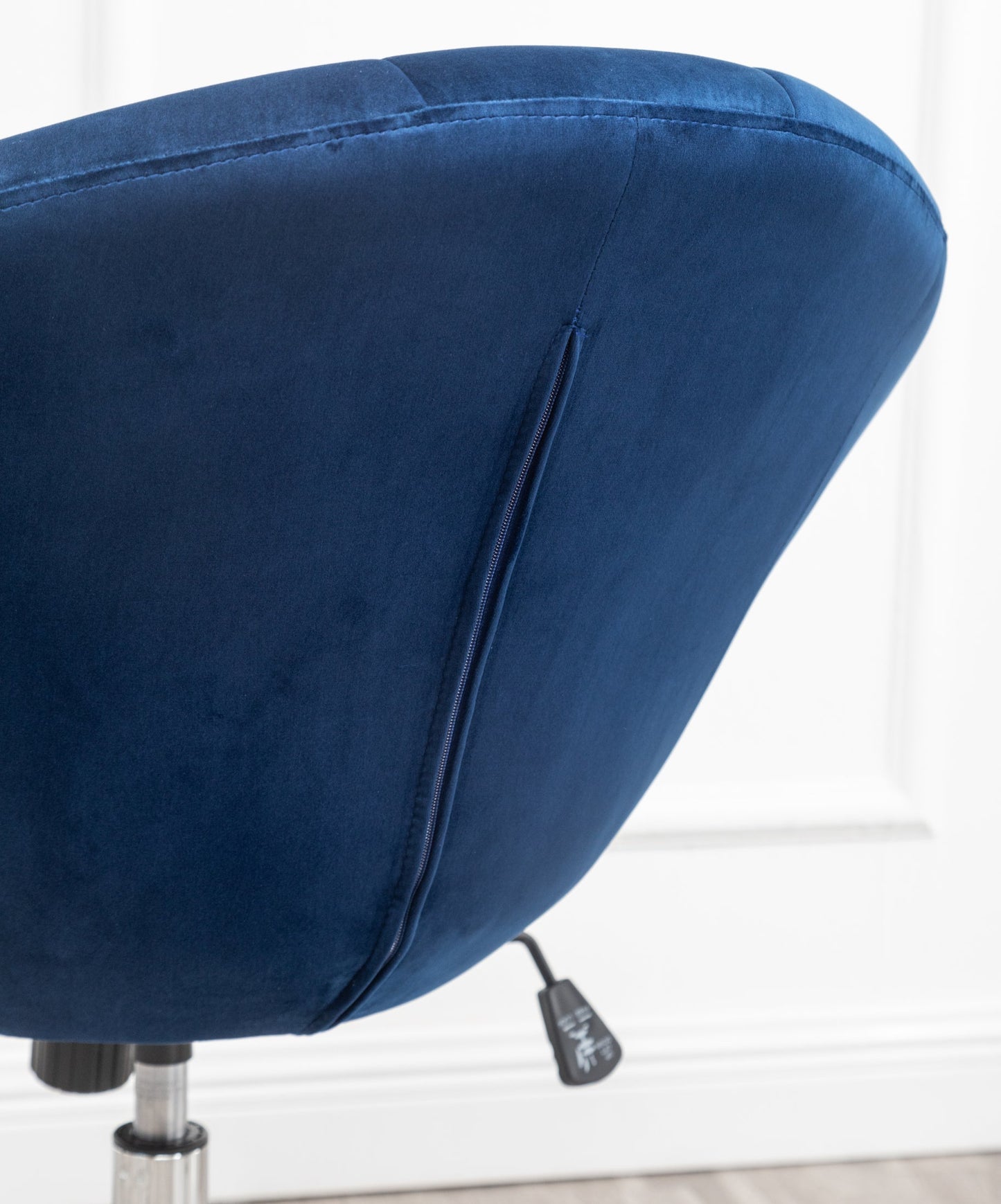 Noas Velvet Upholstered Tufted Back Swivel Accent Chair, Blue