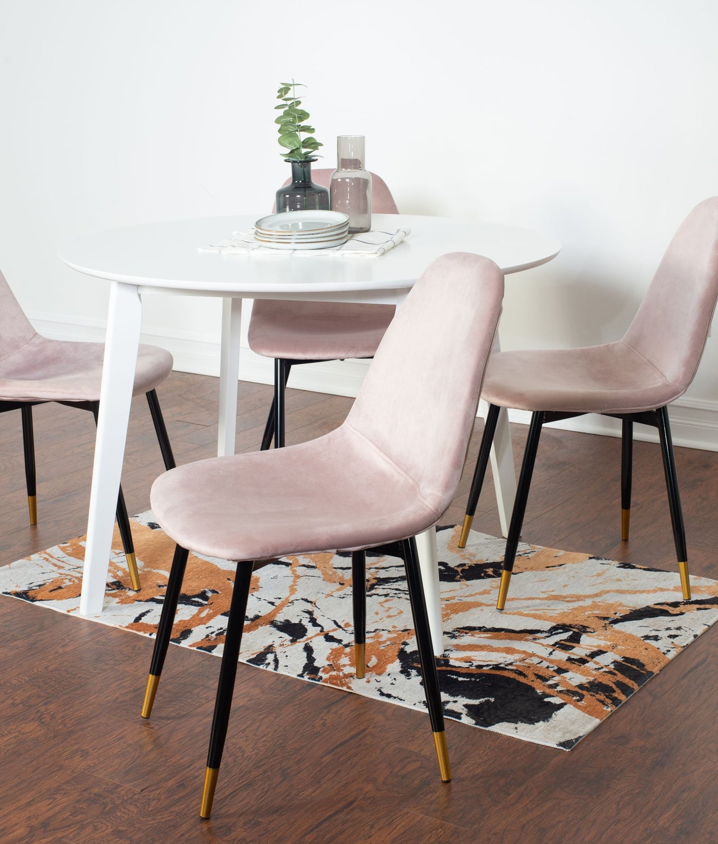 Roundhill Furniture Lassan Contemporary Dining Set, White Round Dining Table with 4 Chairs, 5-Piece
