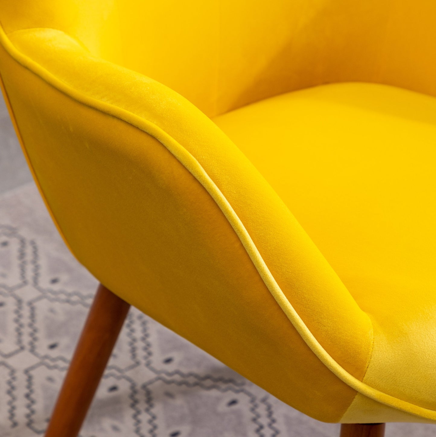 Roundhill Furniture Doarnin Contemporary Silky Velvet Tufted Button Back Accent Chair, Yellow