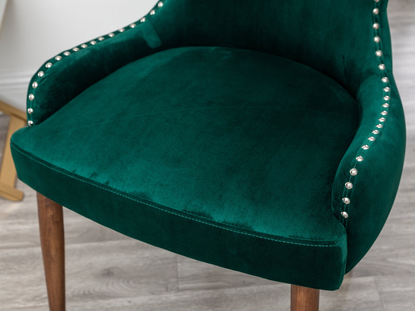 Roundhill Furniture Lindale Contemporary Velvet Upholstered Nailhead Trim Accent Chair, Green