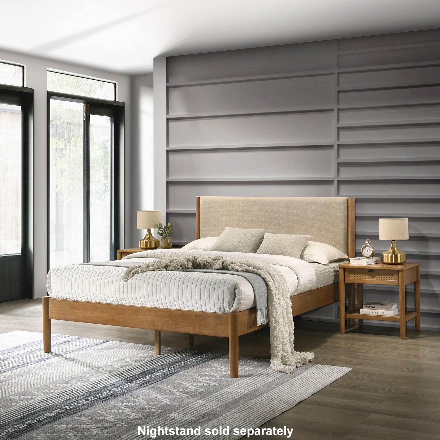 Roundhill Furniture Vichy Rubberwood Platform Bed in Light Walnut