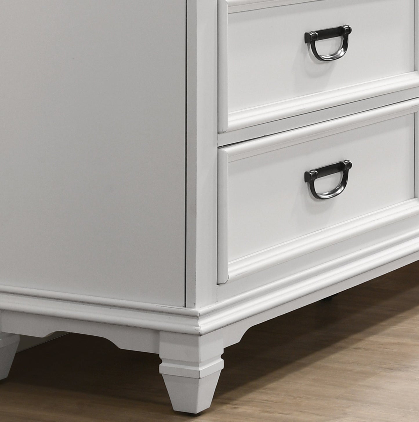 Roundhill Furniture Clelane Wood 3-Drawer Nightstand