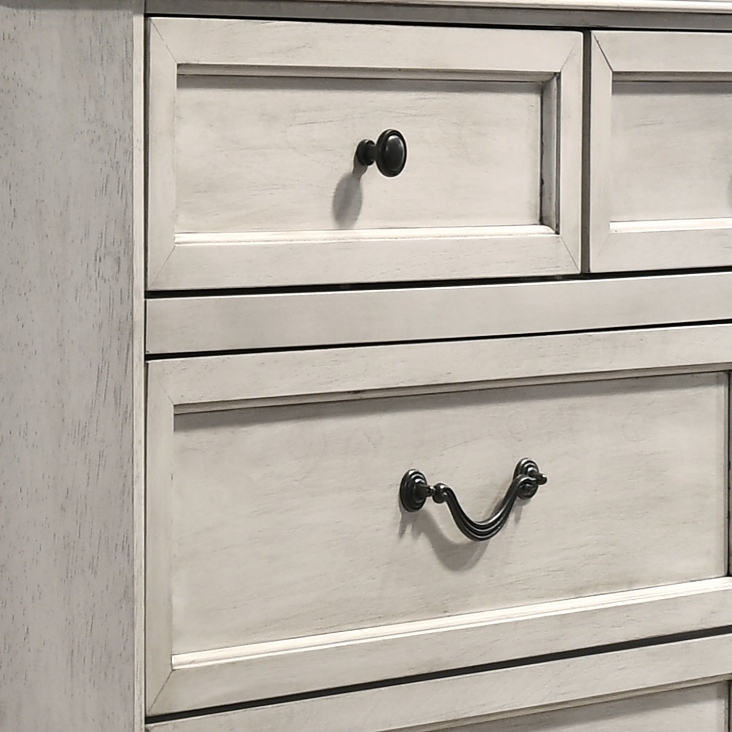 Roundhill Furniture Maderne Traditional Wood 9-Drawer Dresser with Mirror