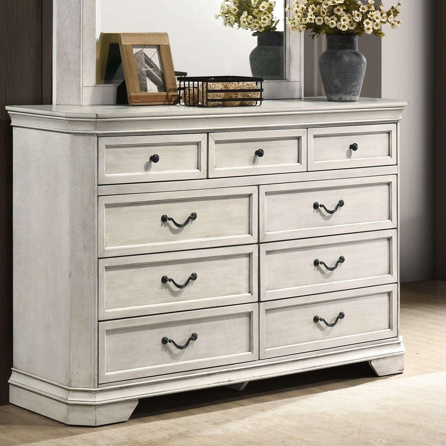Roundhill Furniture Maderne Traditional Wood 9-Drawer Dresser