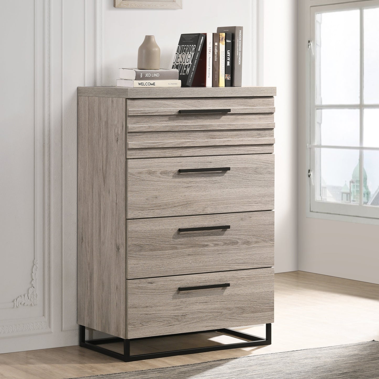 Alvear Contemporary 4-Drawer Chest, Weathered Gray