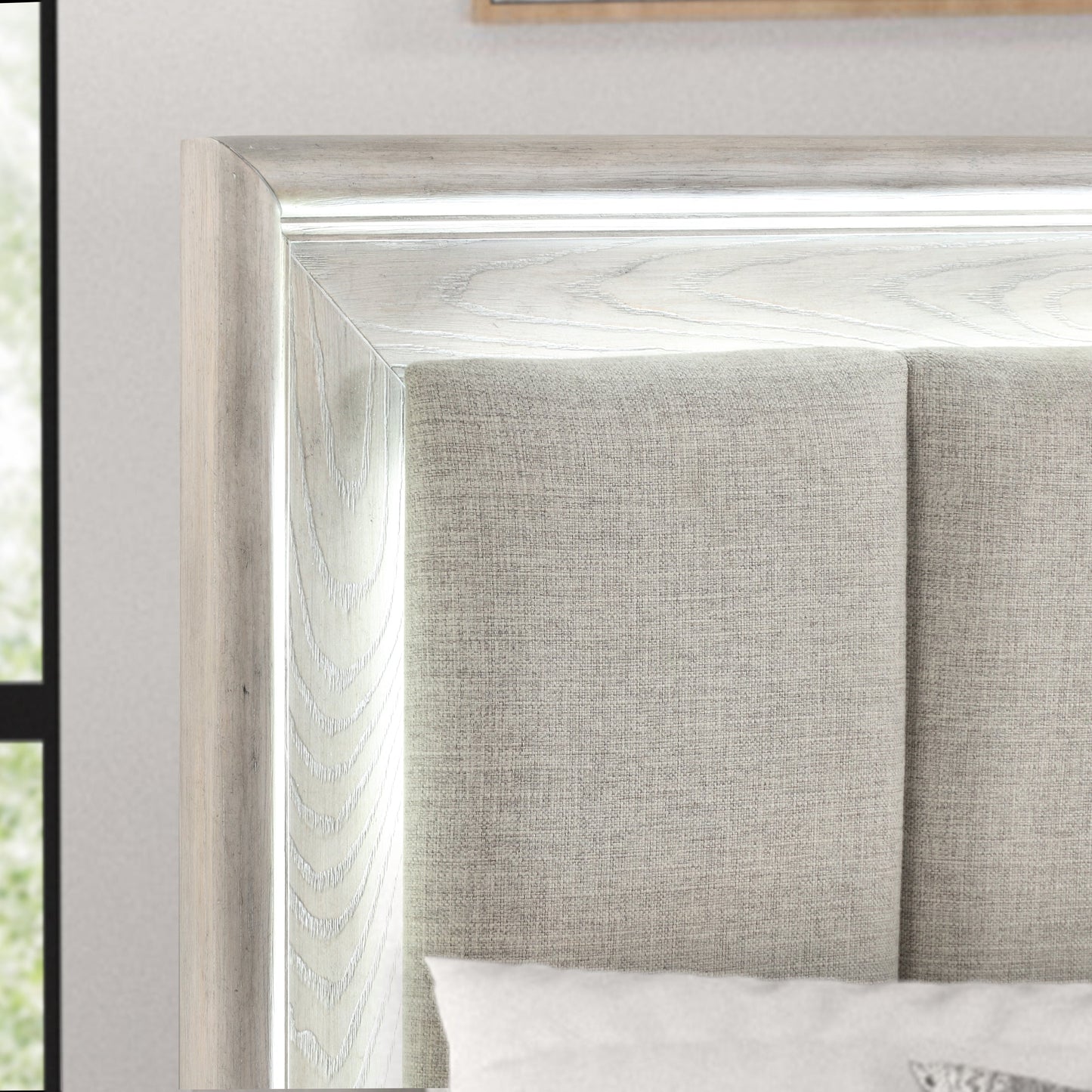 Roundhill Furniture Seluna LED Lighting Panel Bed, Upholstered Headbord, Gray Oak Finish