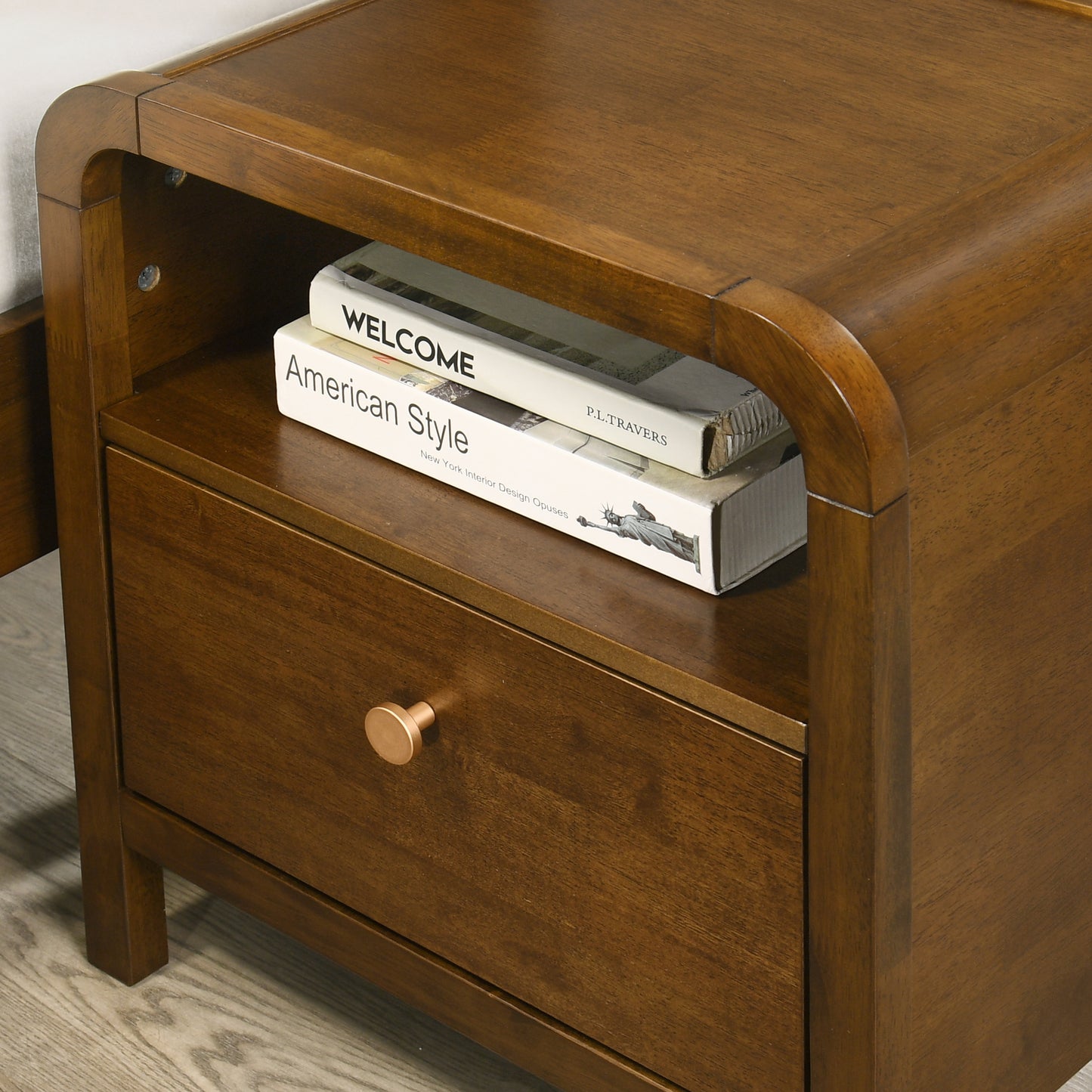 Roundhill Furniture Eldren Wood Bedroom Set, Platform Bed with Dresser, Mirror, Two Nightstands, Chest in Walnut Finish