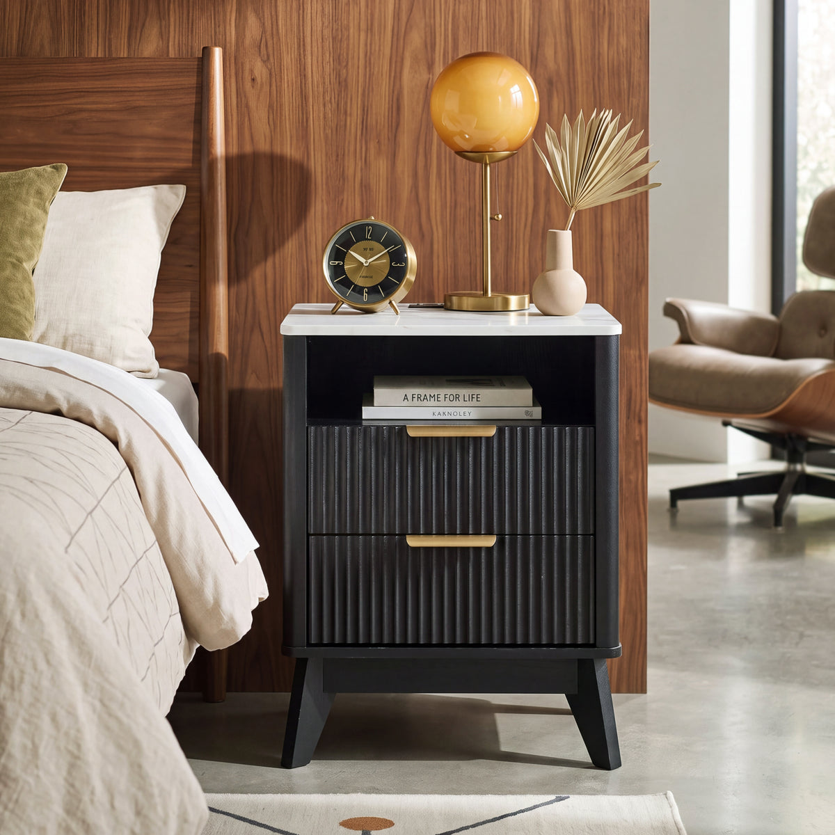 Roundhill Furniture Lyra Mid-Century Modern 2-Drawer Nightstand with Charging Station, Black
