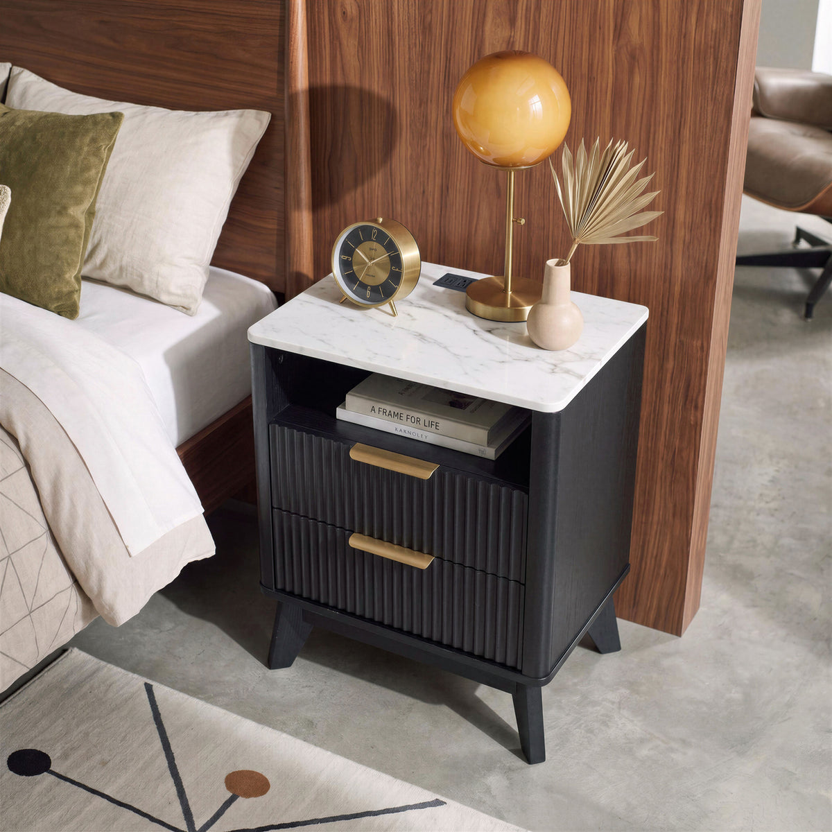 Roundhill Furniture Lyra Mid-Century Modern 2-Drawer Nightstand with Charging Station, Black