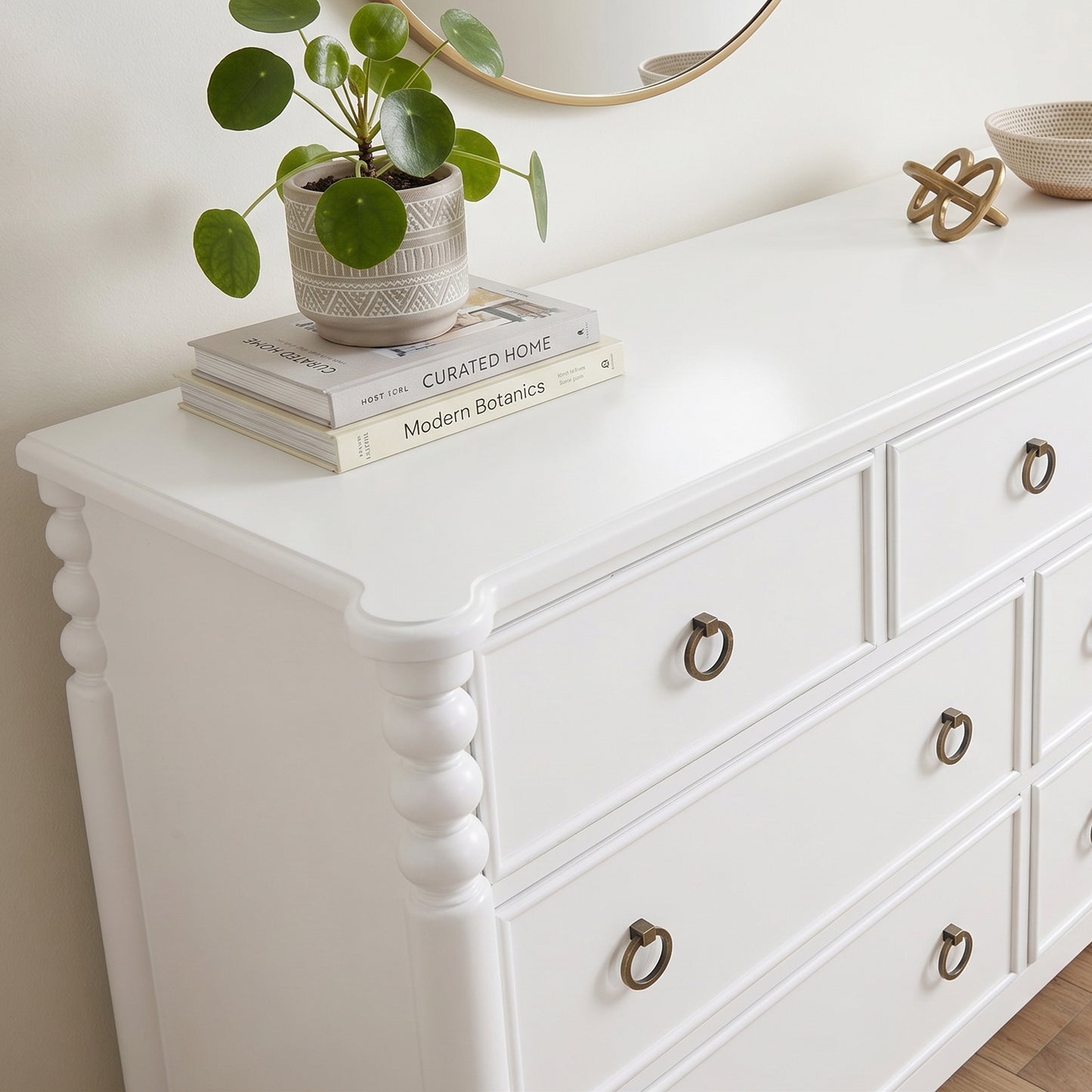 Roundhill Furniture Avellune 7-Drawer Dresser, White Finish