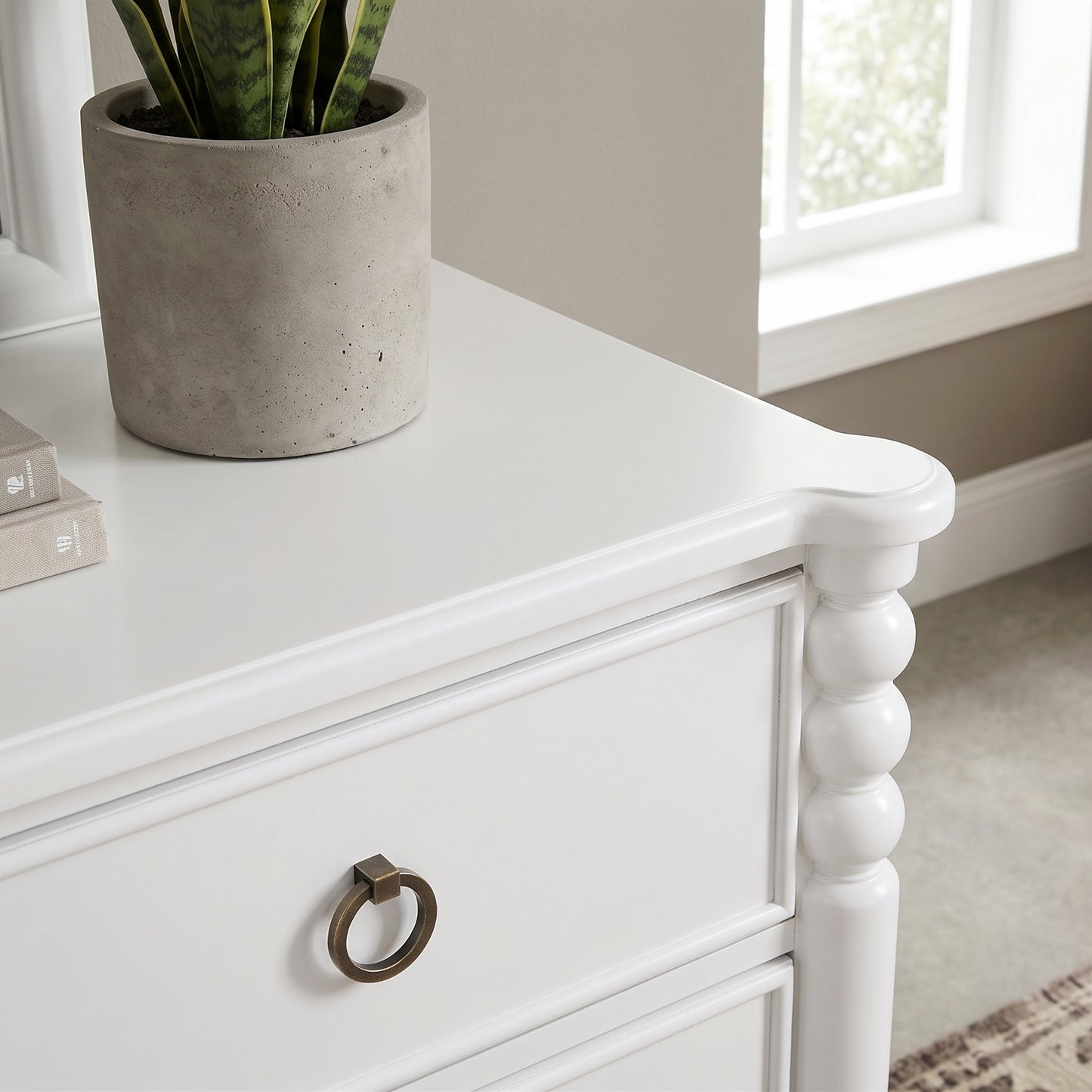Roundhill Furniture Avellune 7-Drawer Dresser, White Finish