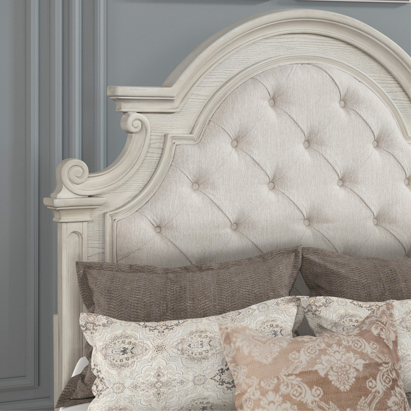 Roundhill Furniture Nelson French Traditional 5-Piece Bedroom Set, Antique White
