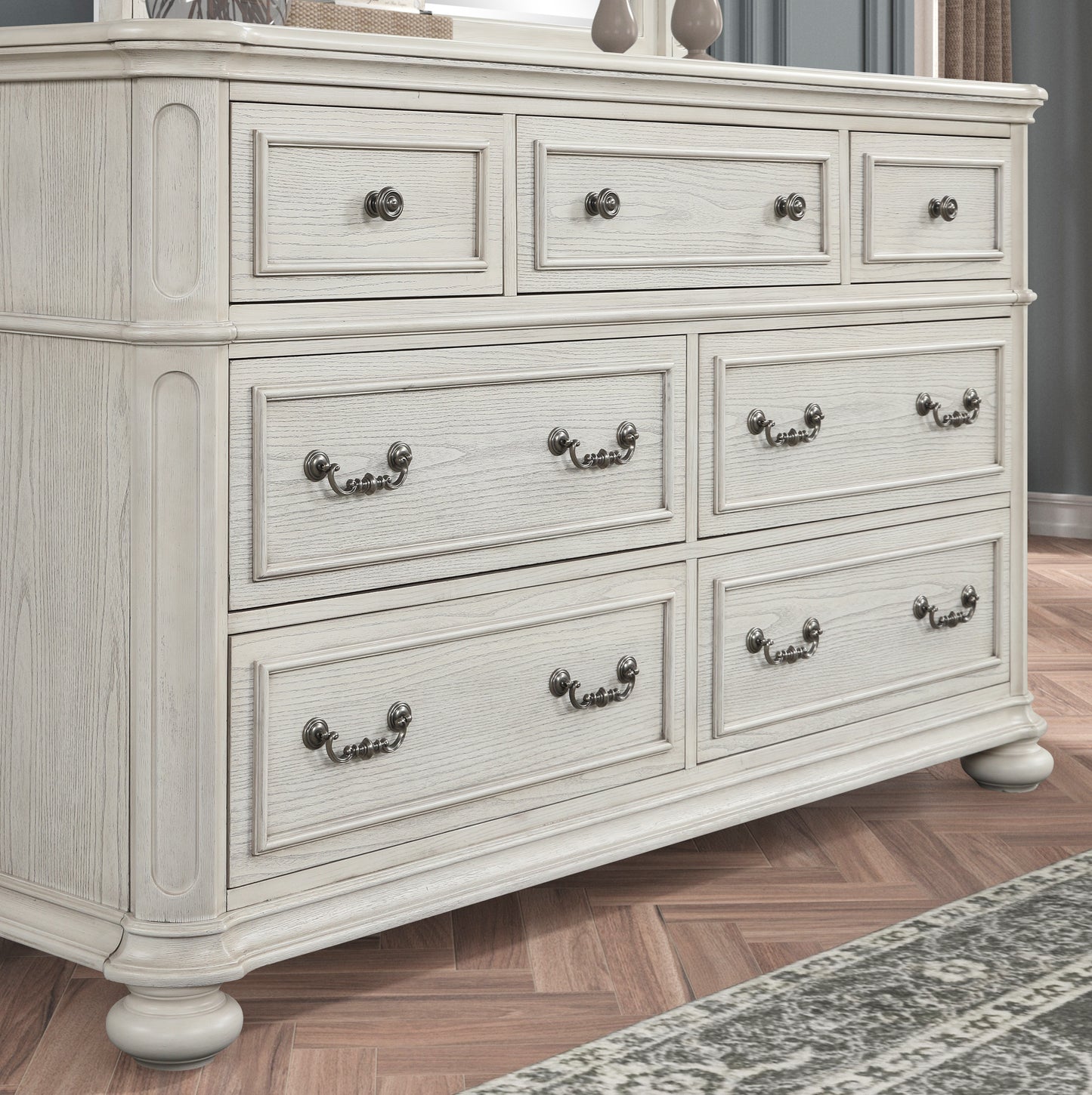 Roundhill Furniture Nelson French Traditional 5-Piece Bedroom Set, Antique White