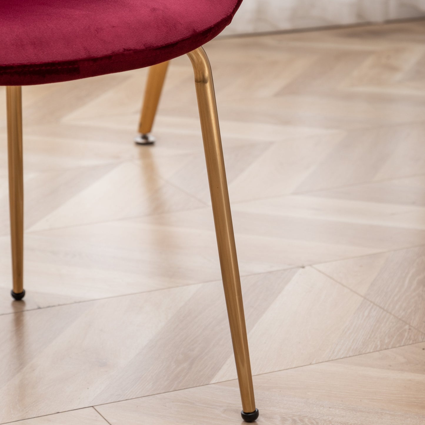 Roundhill Furniture Aufurr Modern Velvet Dining Chair, Set of 2, Red