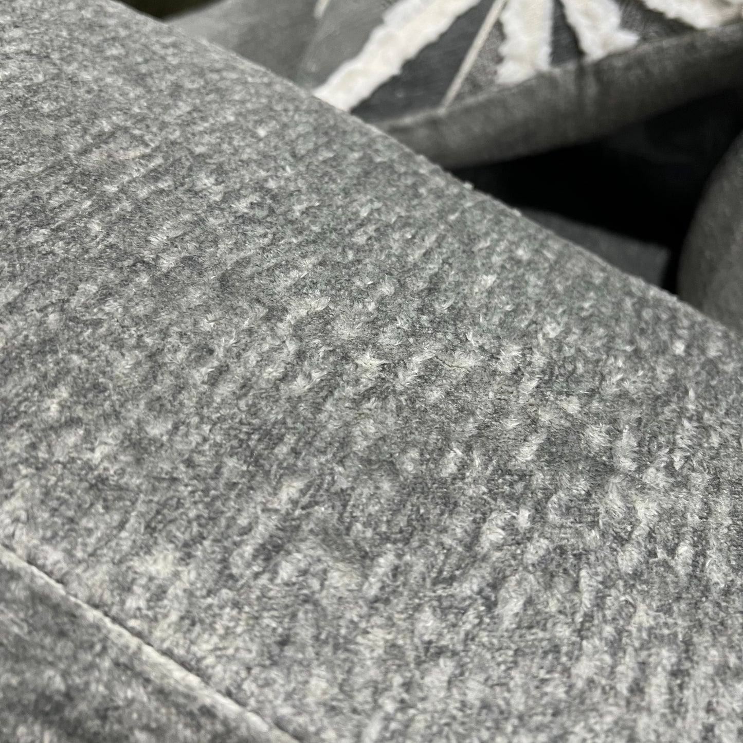 Roundhill Furniture Arden Living Room Chenille Upholstered Loveseat, Posh Gray