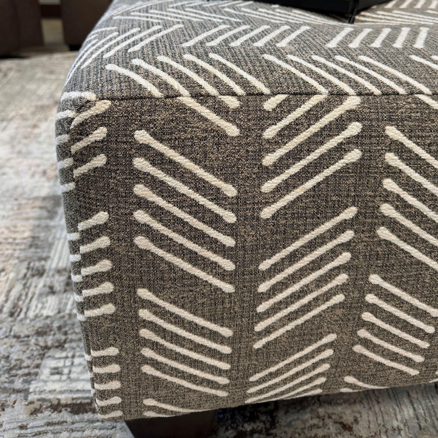 Roundhill Furniture Marvella Living Room Ottoman, Herringbone-Inspired Fabric Upholstery