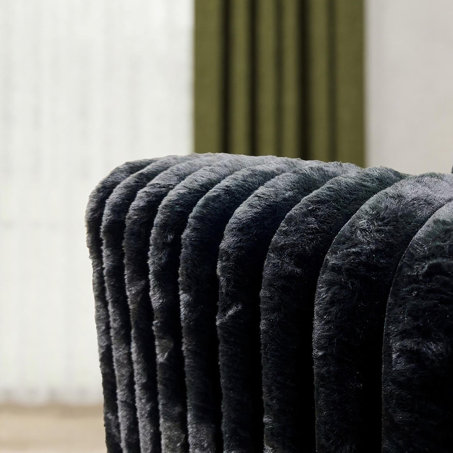 Roundhill Furniture Nolan 2-Piece Living Room Set, Chair and Ottoman, Lush Black