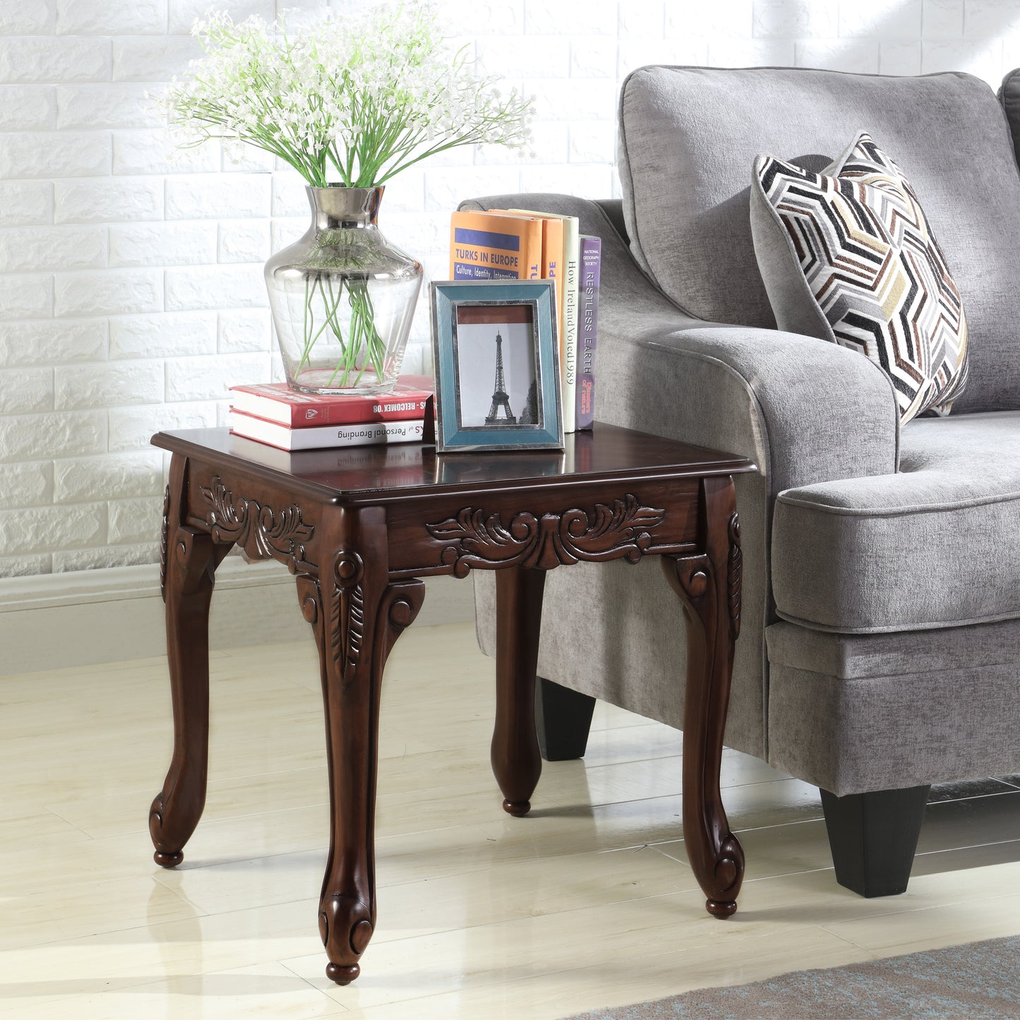 Hernen Carved Wood Frame Living Room Collection