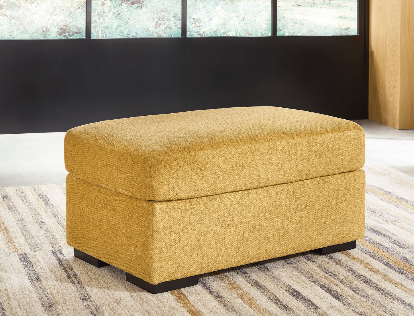 Clareen Upholstered Ottoman