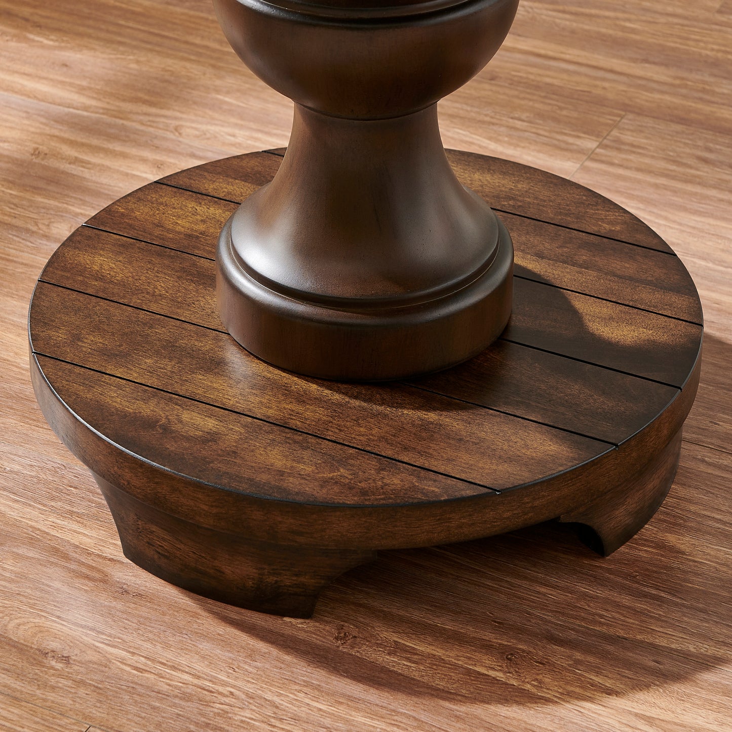 Roundhill Furniture Caesar Traditional Round Pedestal End Table