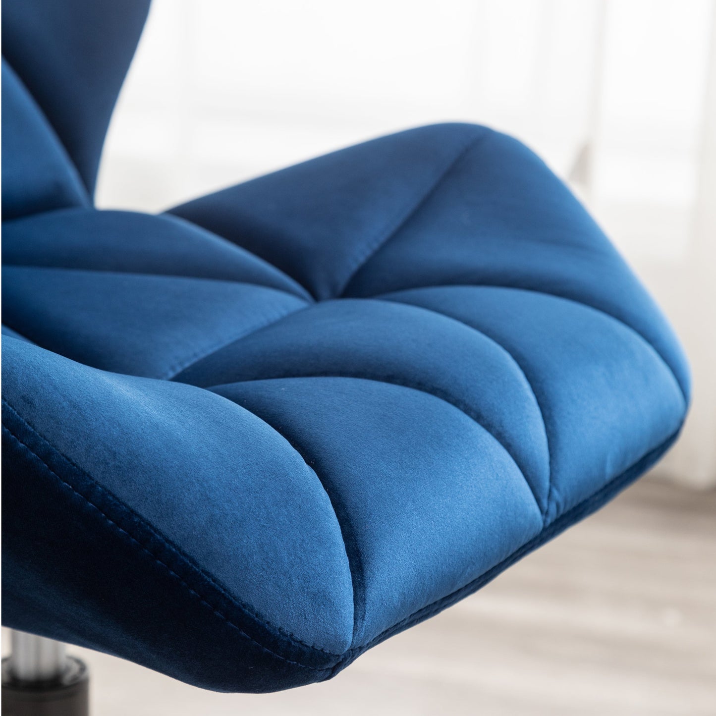 Roundhill Furniture Eldon Diamond Tufted Adjustable Swivel Office Chair, Blue