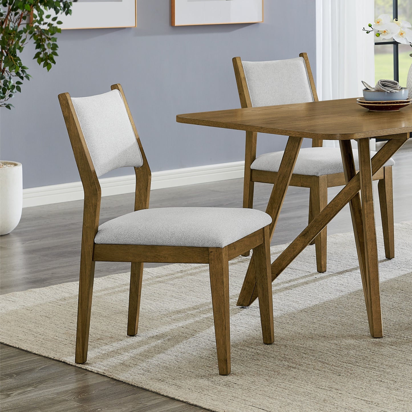 Roundhill Furniture Avery 5-Piece Dining Set, Tripod-Cross Dining Table with 4 Stylish Chairs, Light Oak