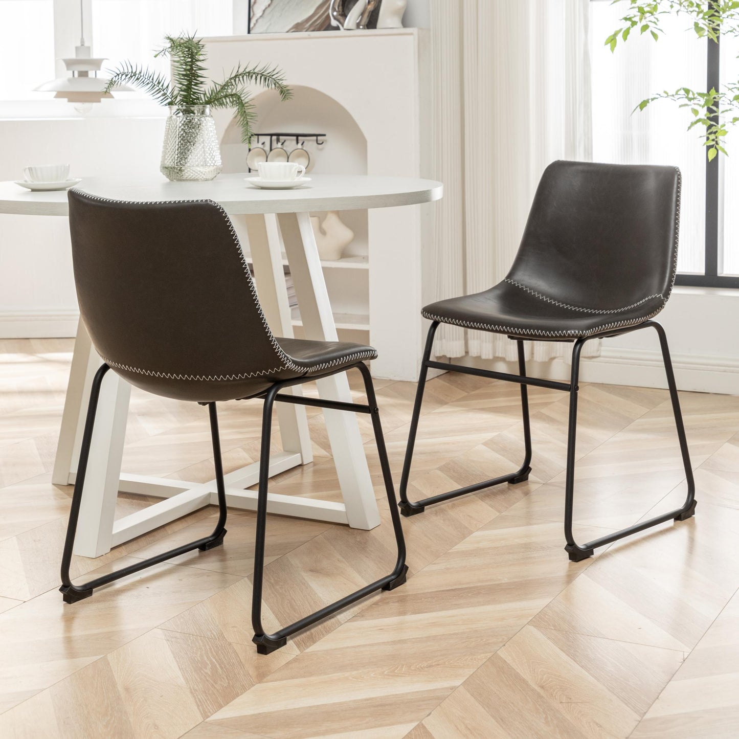 Varna 5-Piece Round Dining Set, Trestle Dining Table with 4 Stylish Chairs