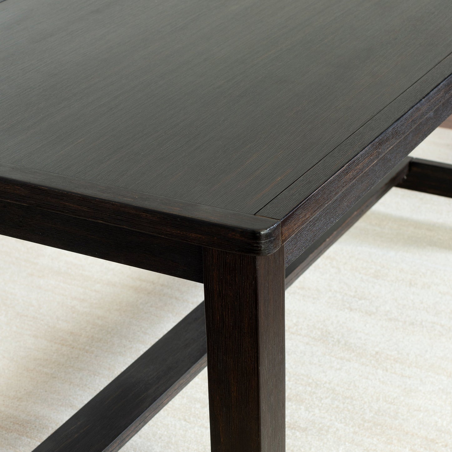 Vanzo Contemporary 5-Piece Dining Set, Dining Table with 4 Stylish Chairs