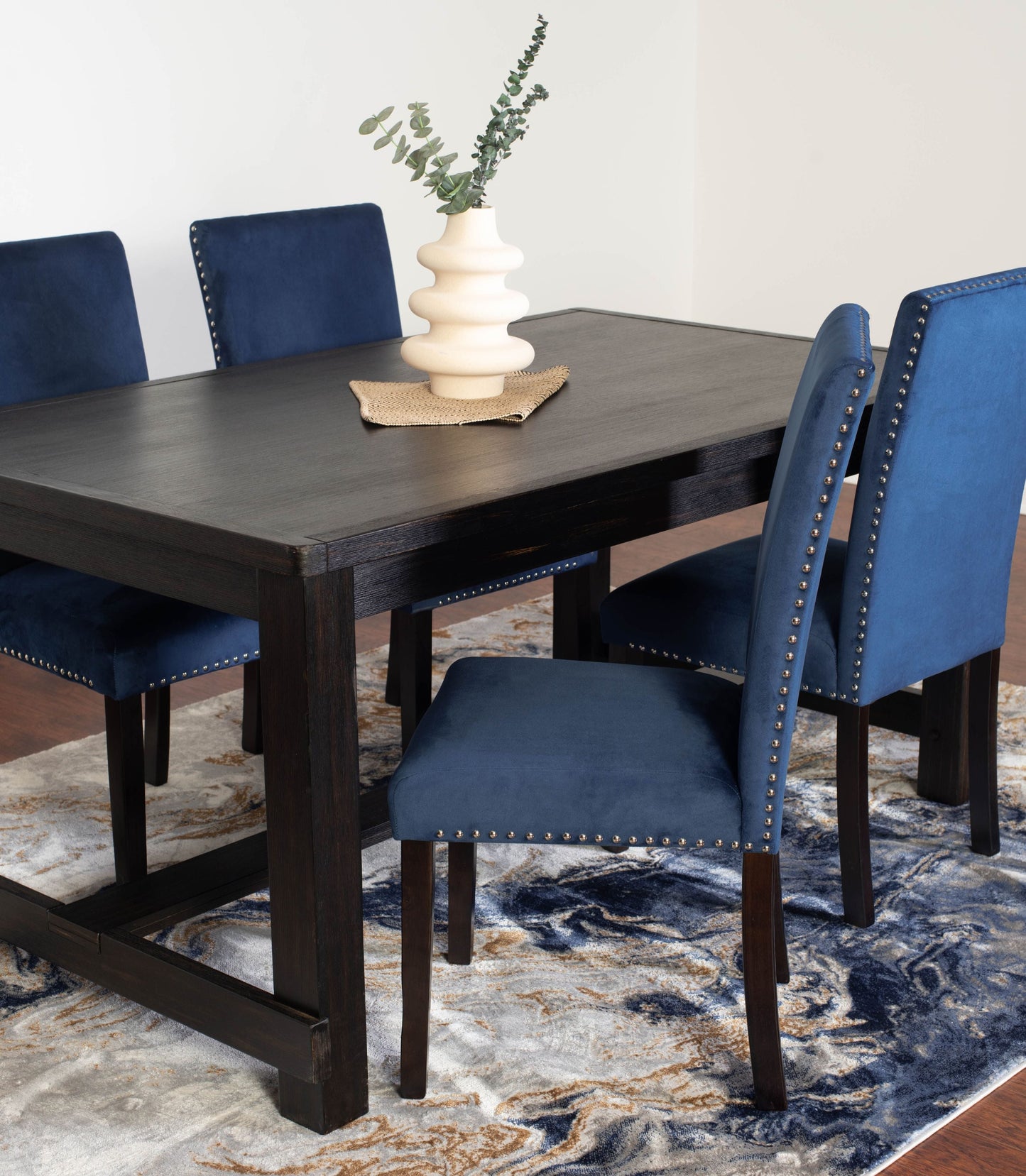 Vanzo Contemporary 5-Piece Dining Set, Dining Table with 4 Stylish Chairs