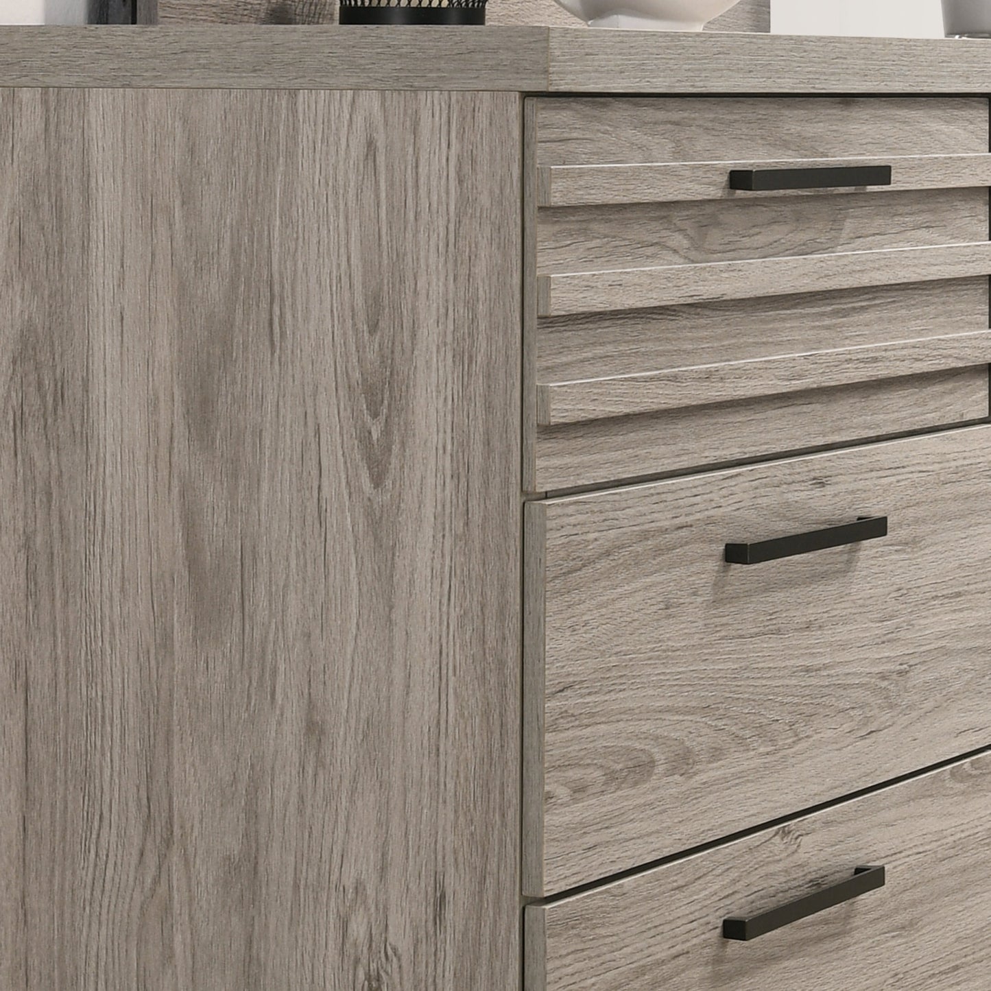 Alvear Contemporary 4-Drawer Chest, Weathered Gray