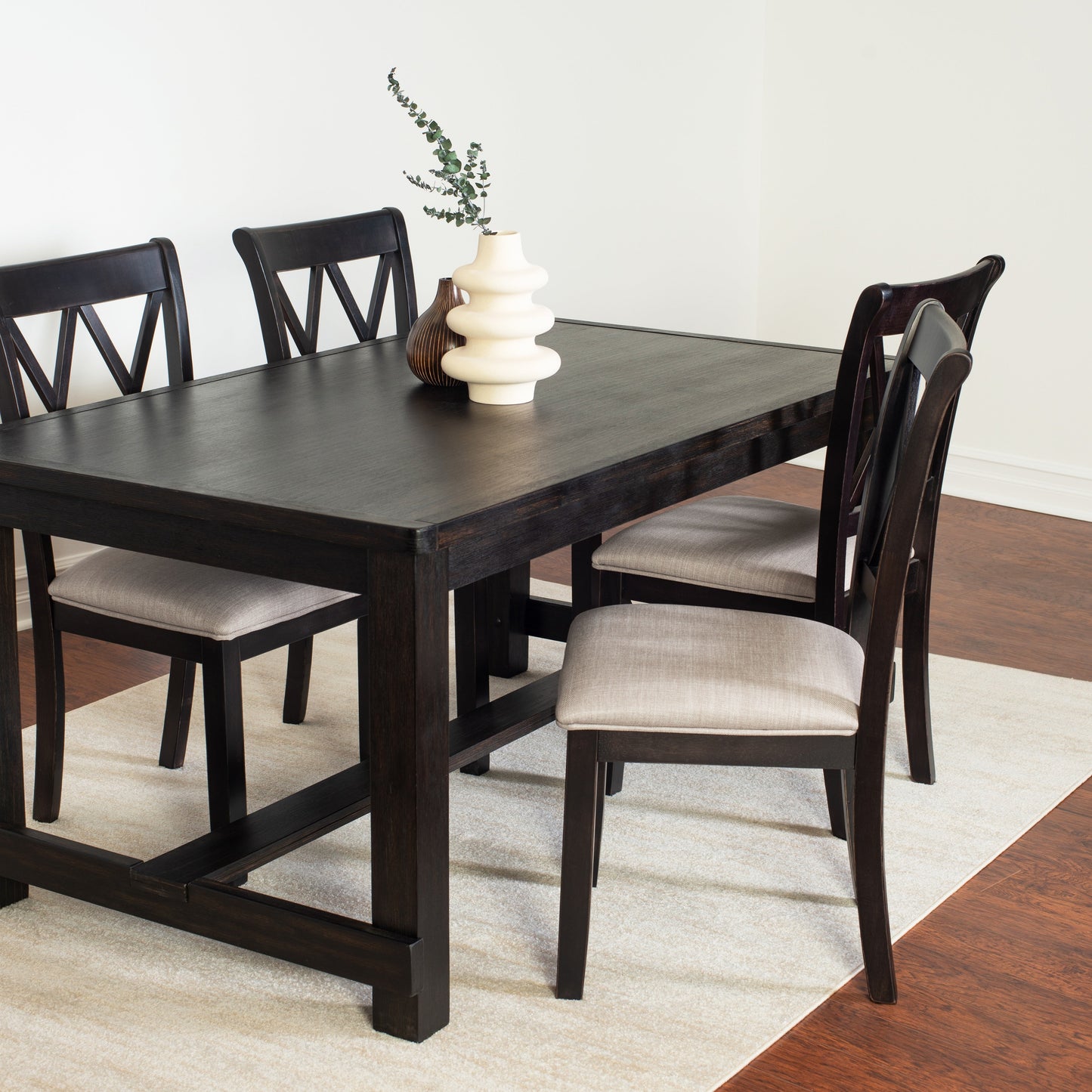 Hensfield Contemporary 5-Piece Dining Set, Dining Table with 4 Cross-back Chairs, Rich Black